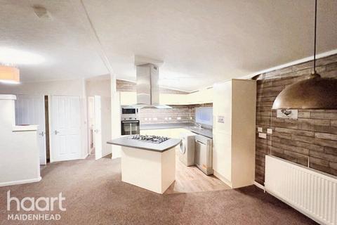 undefined, Brownfield Gardens, Maidenhead
