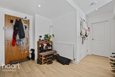 2 bedroom apartment for sale, Holborough House, Lismore Boulevard, NW9
