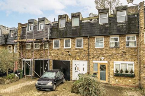4 bedroom terraced house for sale, Yeoman Close, London SE27