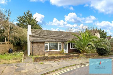 2 bedroom bungalow for sale, Caisters Close, Hove, BN3