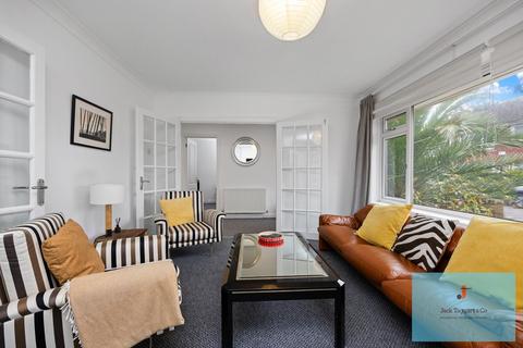 2 bedroom bungalow for sale, Caisters Close, Hove, BN3