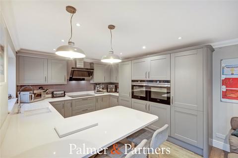 4 bedroom detached house for sale, Brick House Lane, Chelmsford CM3