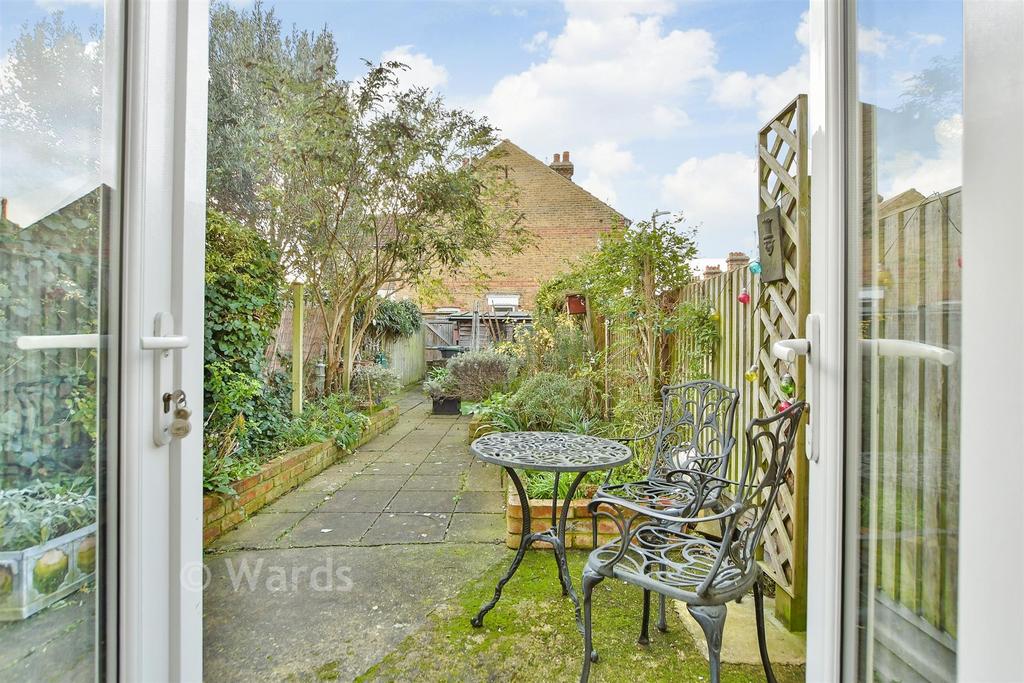 External Lifestyle Photograph