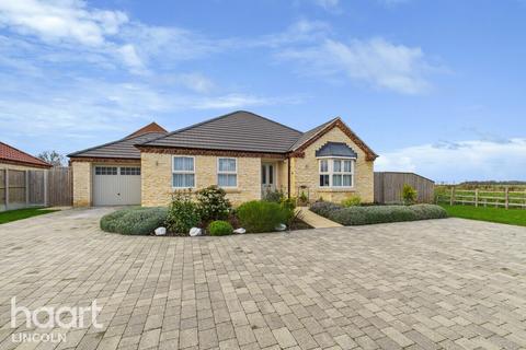 undefined, The Hawthorns, Sleaford