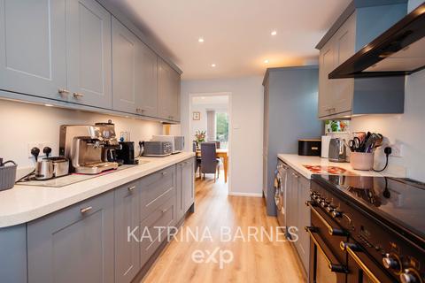 4 bedroom detached house for sale, Broadoaks Crescent, Braintree CM7