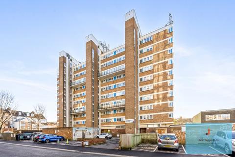 2 bedroom flat for sale, Clarendon Road, Hove, BN3