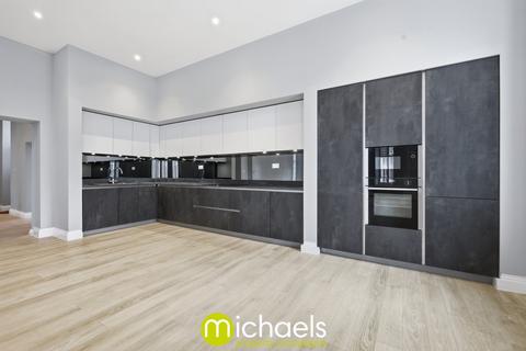 3 bedroom end of terrace house for sale, Echelon Walk, Colchester, CO4