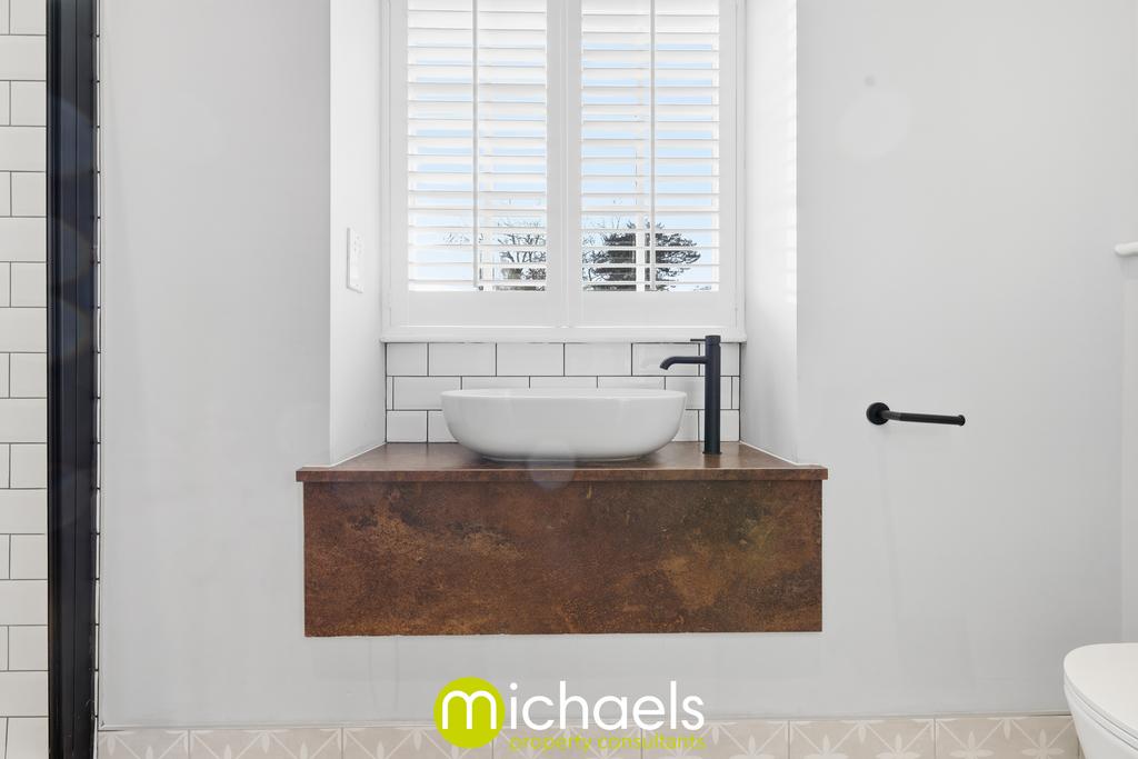 En-Suite 1