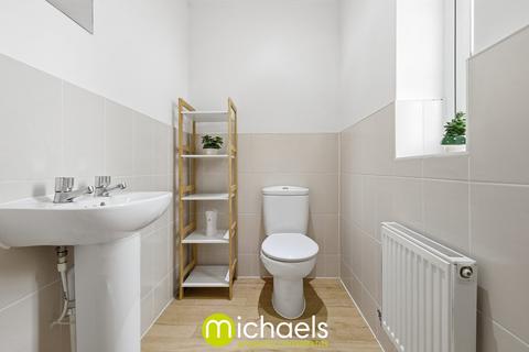 2 bedroom end of terrace house for sale, Crystal Walk, Colchester, CO2