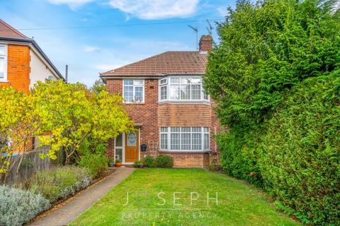 3 bedroom semi-detached house for sale, Colchester Road, Ipswich, IP4
