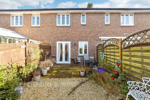 2 bedroom terraced house for sale, Woodpeckers, Southwater, Horsham, West Sussex