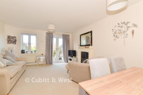 2 bedroom terraced house for sale, Woodpeckers, Horsham RH13