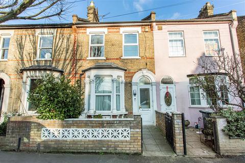 3 bedroom terraced house for sale, Tylney Road, Forest Gate, E7