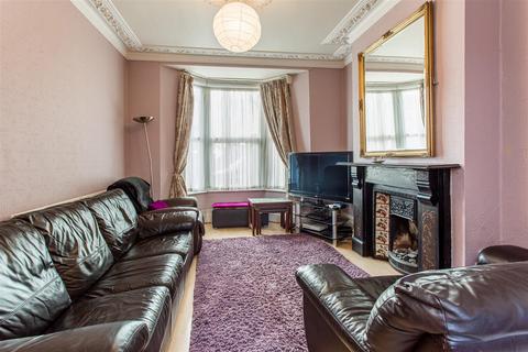3 bedroom terraced house for sale, Tylney Road, Forest Gate, E7