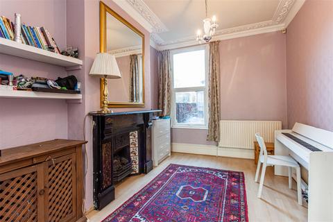 3 bedroom terraced house for sale, Tylney Road, Forest Gate, E7