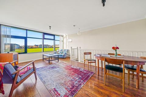 2 bedroom terraced house for sale, Witney Close, Ipswich, IP3