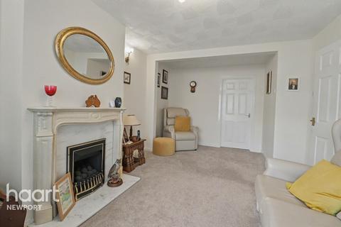 3 bedroom semi-detached house for sale, Birch Hill, Newport