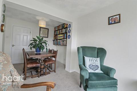 3 bedroom semi-detached house for sale, Birch Hill, Newport
