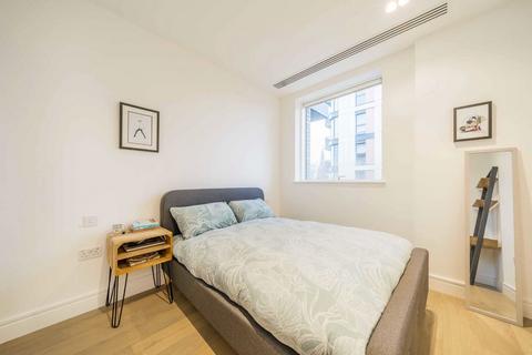 1 bedroom flat to rent, Essex Place, London W4