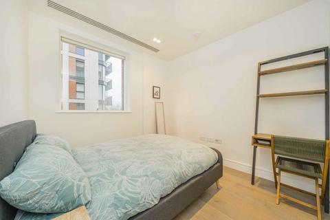 1 bedroom flat to rent, Essex Place, London W4
