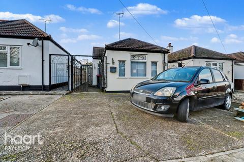 1 bedroom semi-detached bungalow for sale, Bellhouse Lane, Leigh-on-Sea