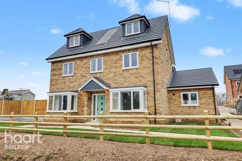 4 bedroom detached house for sale, London Road, Rayleigh