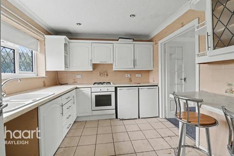 3 bedroom terraced house for sale, Hambro Close, Rayleigh