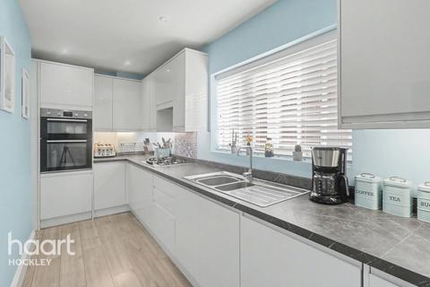 3 bedroom semi-detached house for sale, Rochford Garden Way, Rochford