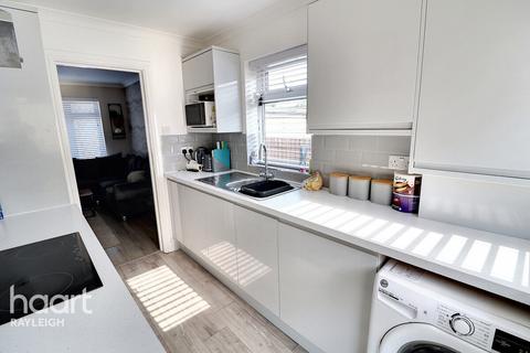 3 bedroom detached bungalow for sale, Tilburg Road, Canvey Island