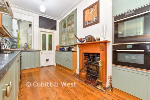 3 bedroom terraced house for sale, Shadwell Road, Portsmouth, Hampshire