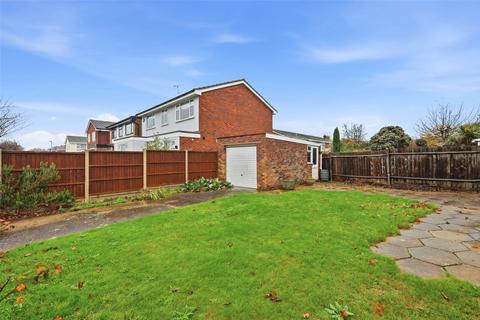 4 bedroom detached house for sale, Barnstaple Road, Thorpe Bay, Essex, SS1