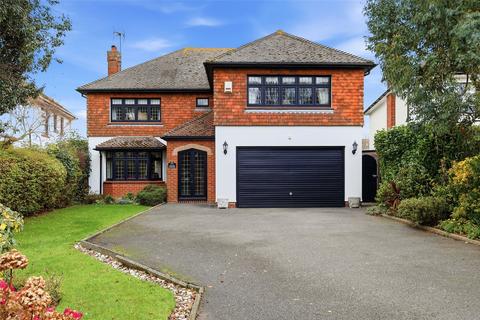 4 bedroom detached house for sale, Plymtree, Thorpe Bay, Essex, SS1