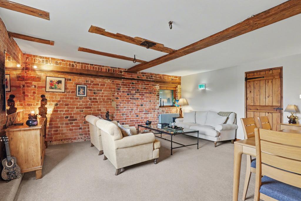 Sitting/Dining Room