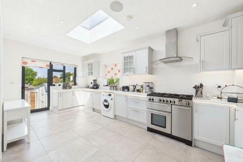 3 bedroom detached bungalow for sale, Keswick Gardens, Ruislip, HA4