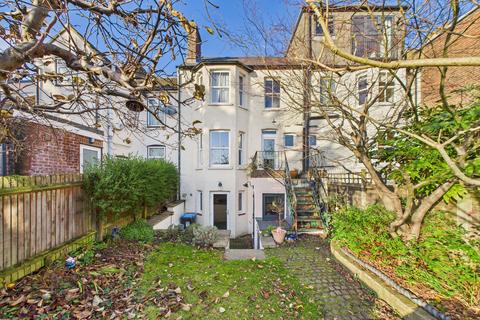 3 bedroom semi-detached house for sale, Herbert Street, Old Town, HP2