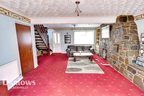 4 bedroom detached house for sale, Commercial Street, Hengoed