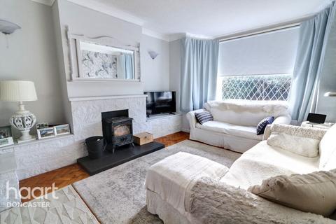 3 bedroom semi-detached house for sale, Chestnut Avenue, Wheatley Hills, Doncaster