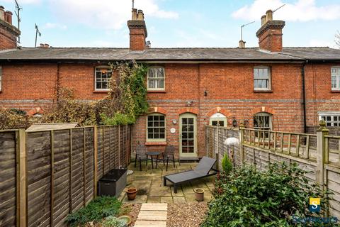 undefined, Lawnsmead, Guildford GU5
