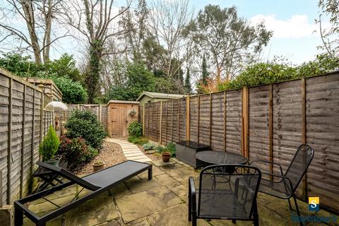 undefined, Lawnsmead, Guildford GU5