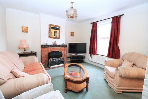 3 bedroom detached house for sale, Highfield Road, Farnborough GU14