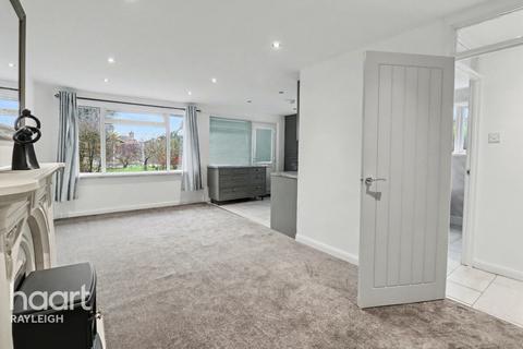 3 bedroom semi-detached bungalow for sale, Torquay Close, Rayleigh