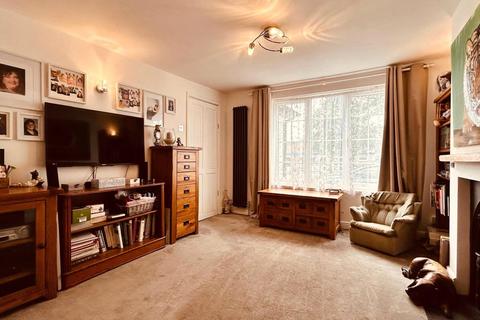 4 bedroom semi-detached house for sale, Lower Farnham Road, Aldershot GU12