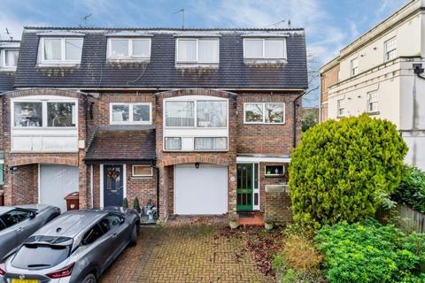 4 bedroom townhouse for sale, Langholme, Bushey, WD23