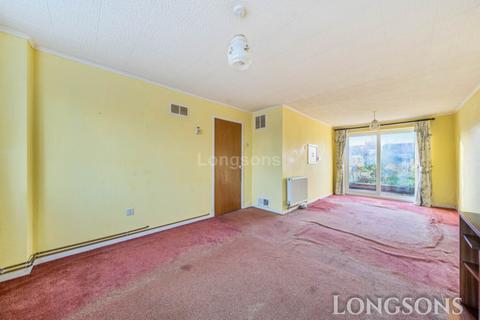 3 bedroom semi-detached house for sale, St Guthlac Close, Swaffham