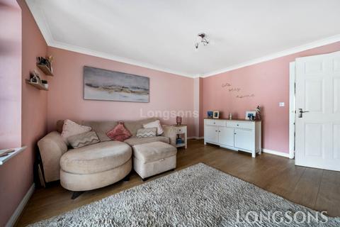3 bedroom terraced house for sale, Canberra Road, Watton