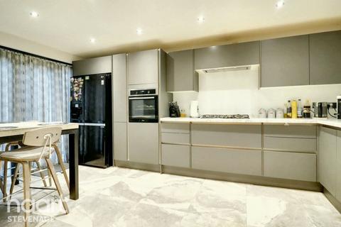 3 bedroom end of terrace house for sale, Derby Way, Stevenage