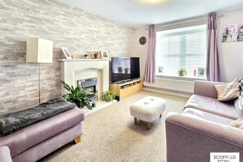 3 bedroom detached house for sale, Ryton Way, Hilton, Derby