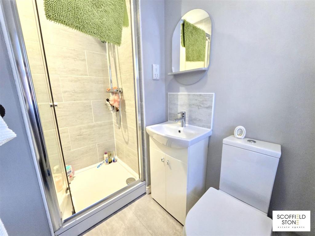 En Suite Shower Room