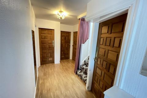 undefined, Eton Drive, Thornton Hough, Wirral