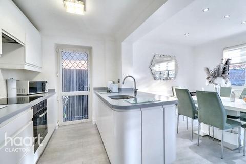 3 bedroom detached house for sale, Hyacinth Close, Clacton-On-Sea